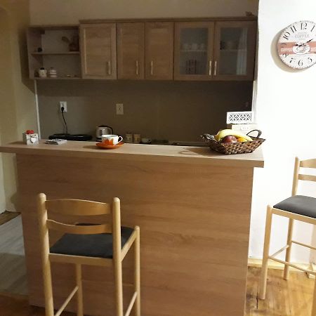 Apartman Centar Cetynia Zewnętrze zdjęcie