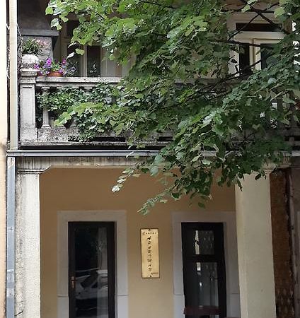 Apartman Centar Cetynia Zewnętrze zdjęcie