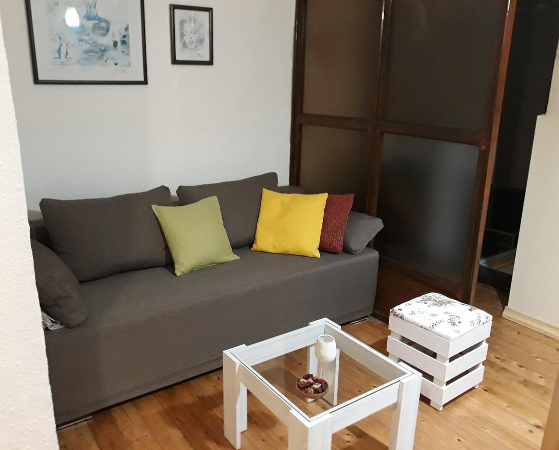 Apartman Centar Cetynia Zewnętrze zdjęcie