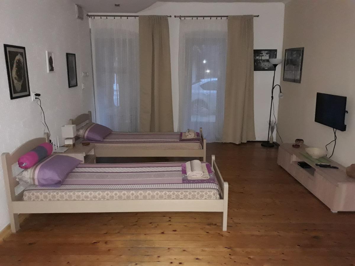 Apartman Centar Cetynia Zewnętrze zdjęcie